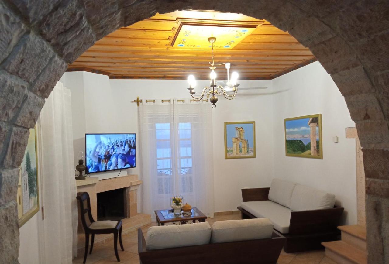 Traditional Stone Villa Olympia Viggla ภายนอก รูปภาพ