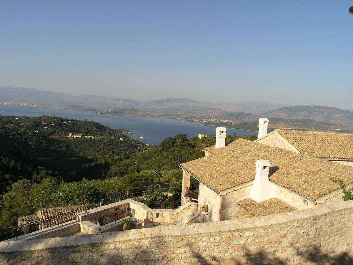 Traditional Stone Villa Olympia Viggla ภายนอก รูปภาพ